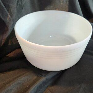 Vintage PYREX Milk Glass Mixing Bowl for HAMILTON BEACH MIXER (1940s/1950s)